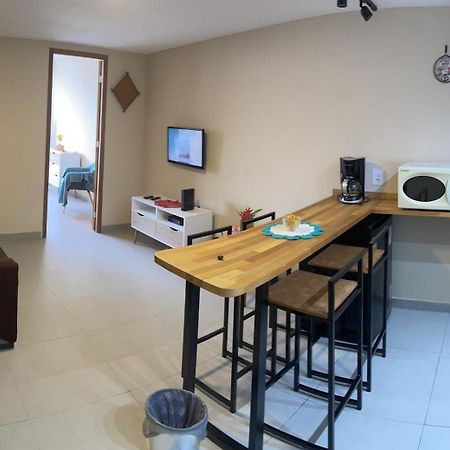 Apartamento Copacabana, Vista para o mar e com garagem, não cabe carros grandes Rio de Janeiro Quarto foto