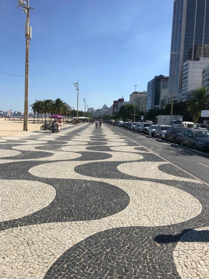 Apartamento Copacabana, Vista para o mar e com garagem, não cabe carros grandes Rio de Janeiro Exterior foto